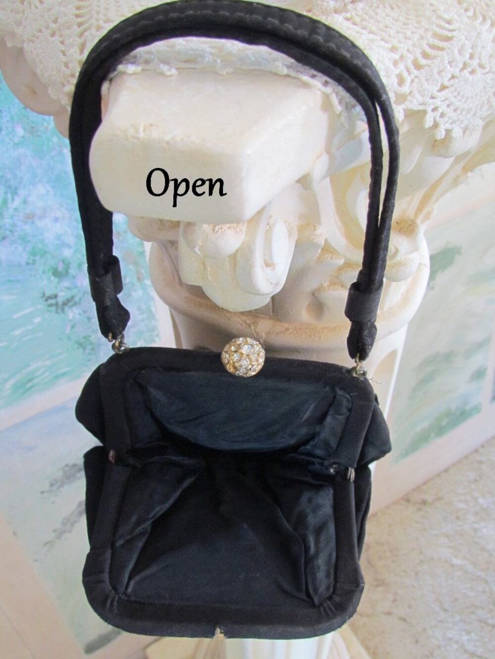 ANTIQUE PURSE, SMALL BLACK w RHINESTONE KNOB CLOSURE, VICTORIAN TO 1940s VINTAGE - Picture 3 of 7